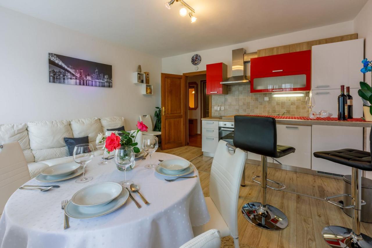 דראמליי Apartments Dolloree מראה חיצוני תמונה