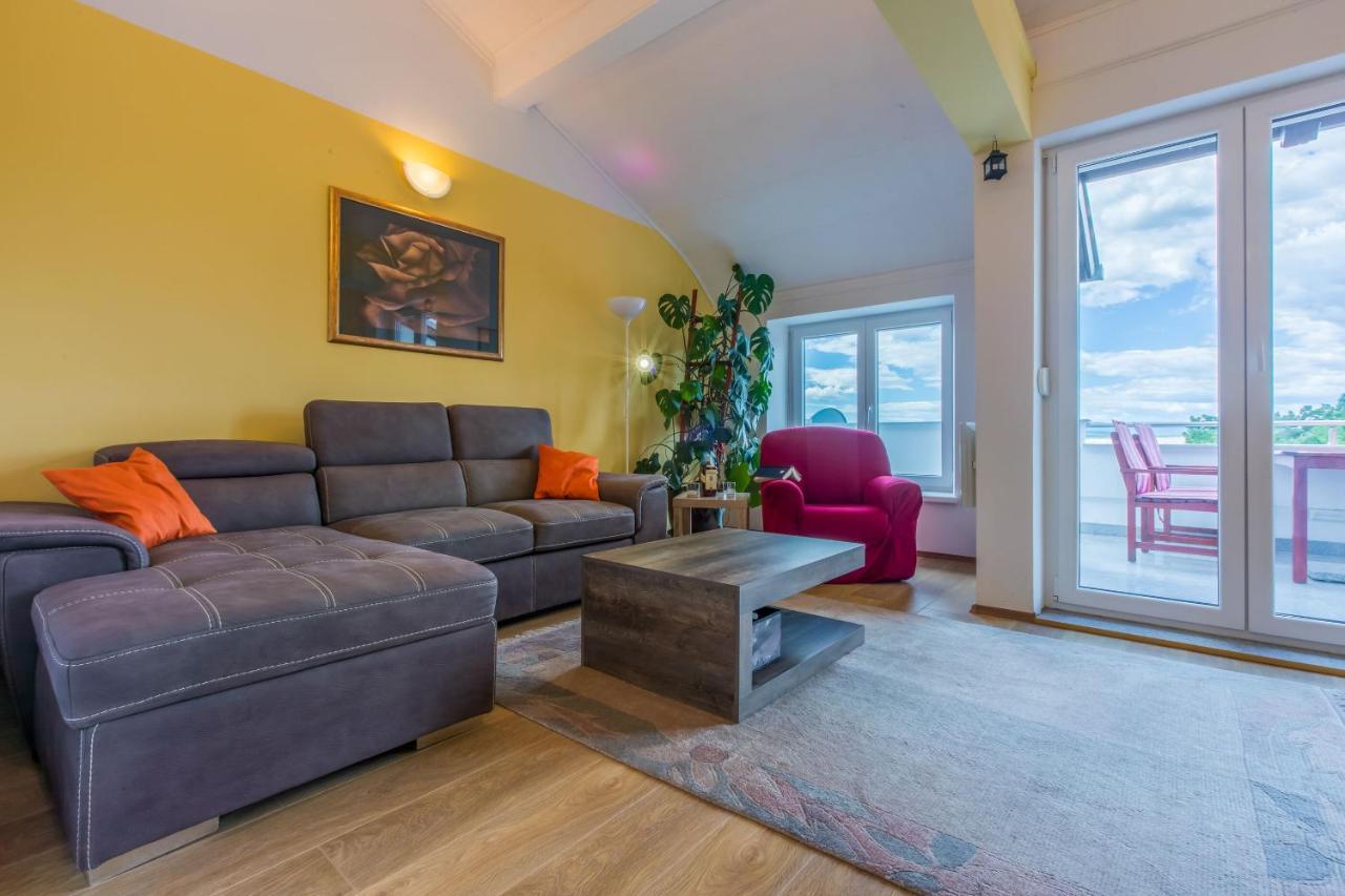 דראמליי Apartments Dolloree מראה חיצוני תמונה
